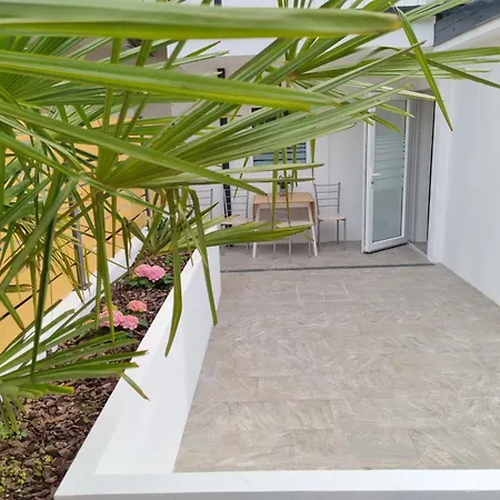 Dom wakacyjny Rozalija House - Pocitniska Hisa Z Vrtom Ob Reki Soci V Solkanu Solkan