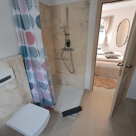 度假居 Rozalija House - Pocitniska Hisa Z Vrtom Ob Reki Soci V Solkanu