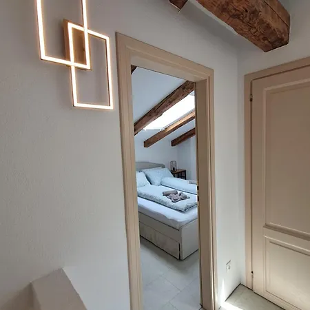 Rozalija House - Pocitniska Hisa Z Vrtom Ob Reki Soci V Solkanu