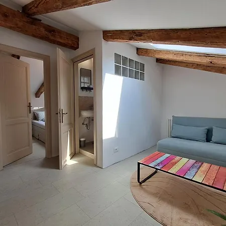 度假居 Rozalija House - Pocitniska Hisa Z Vrtom Ob Reki Soci V Solkanu *