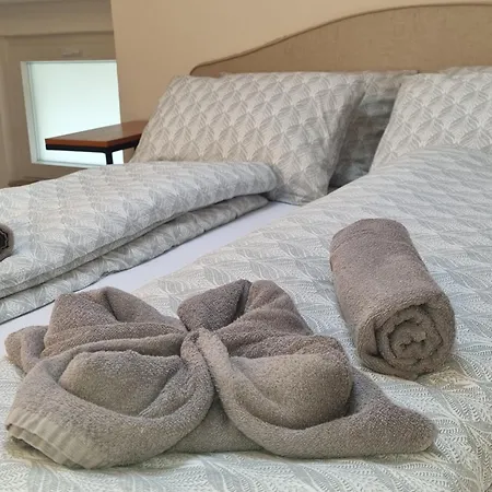 Rozalija House - Pocitniska Hisa Z Vrtom Ob Reki Soci V Solkanu Solkan