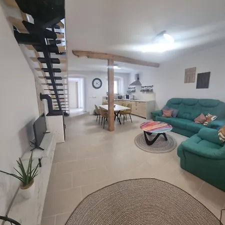 度假居 Rozalija House - Pocitniska Hisa Z Vrtom Ob Reki Soci V Solkanu *