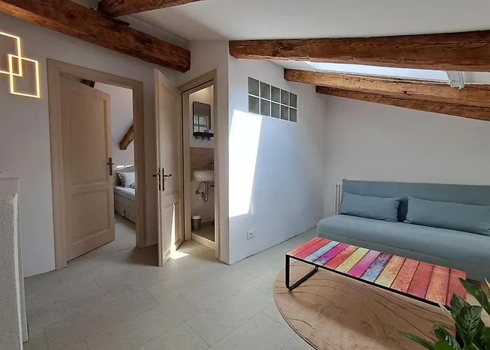 Casa vacanze Rozalija House - Pocitniska Hisa Z Vrtom Ob Reki Soci V Solkanu *