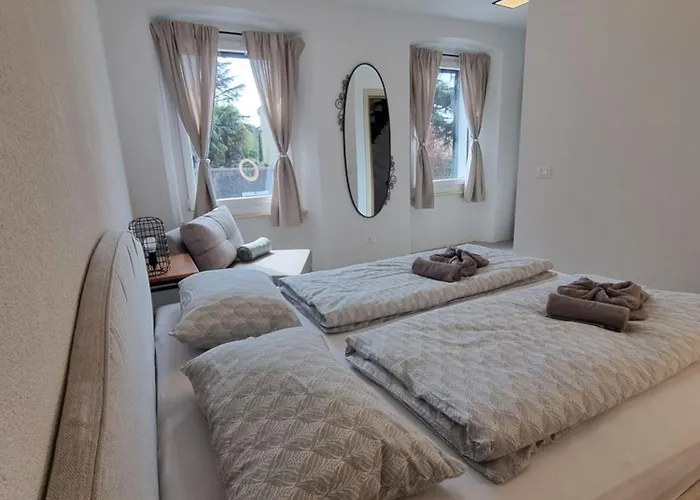 Rozalija House - Pocitniska Hisa Z Vrtom Ob Reki Soci V Solkanu * Solkan