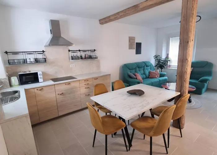 Rozalija House - Pocitniska Hisa Z Vrtom Ob Reki Soci V Solkanu Casa vacanze *