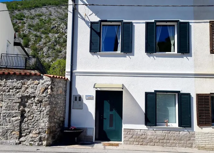 Rozalija House - Pocitniska Hisa Z Vrtom Ob Reki Soci V Solkanu Casa vacanze Solkan